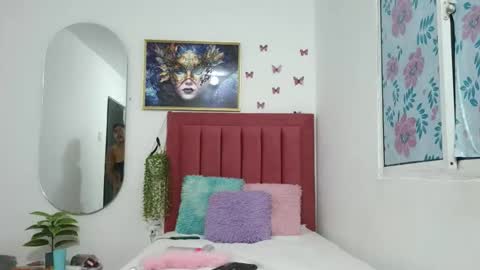 daniela_lan online show from November 2025 10:41:02 PM