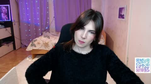 Daniela Cooper online show from April 2026 01:19:01 PM