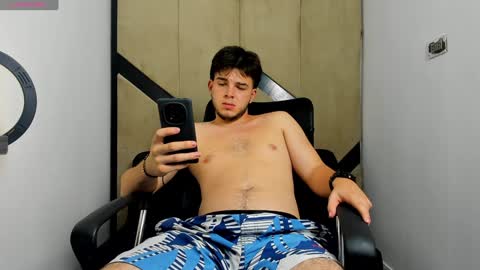 Snapshot of danielclarton chatting on January 2025 07:57:01 AM DANIEL online show from January 2025 07:57:01 AM