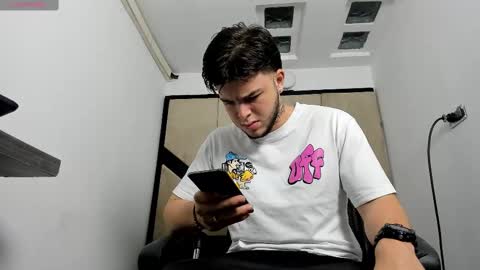 Snapshot of danielclarton chatting on February 2025 12:08:01 PM DANIEL online show from February 2025 12:08:01 PM