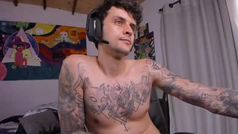 Snapshot of daniele_bunny chatting on April 2026 06:37:01 PM Daniele Bunny online show from April 2026 06:37:01 PM