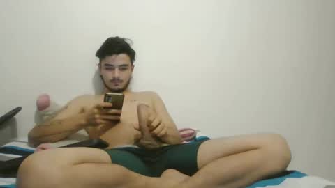 Snapshot of danielhot17 chatting on January 2025 04:48:02 AM DANIEL online show from January 2025 04:48:02 AM