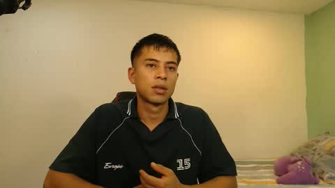 Snapshot of danielitopapii chatting on May 2026 05:54:01 PM danielitopapii online show from May 2026 05:54:01 PM