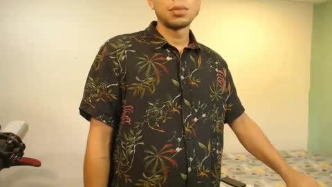 Snapshot of danielitopapii chatting on May 2026 02:01:02 PM danielitopapii online show from May 2026 02:01:02 PM