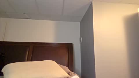 Snapshot of daniellbisous chatting on September 2025 09:11:02 AM daniellbisous online show from September 2025 09:11:02 AM