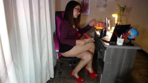 Angie online show from March 2026 06:53:01 PM