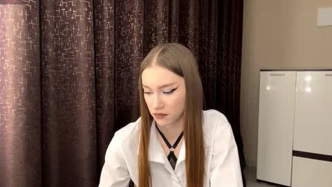 Snapshot of daniellecorra chatting on March 2026 04:07:02 PM Trisha wanna play Meow online show from March 2026 04:07:02 PM