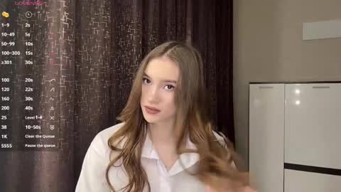 Snapshot of daniellecorra chatting on April 2026 04:45:02 PM Trisha wanna play Meow online show from April 2026 04:45:02 PM