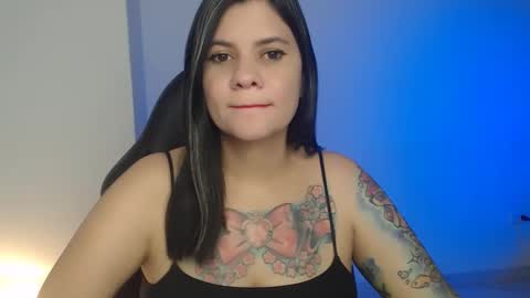 Snapshot of daniellerain chatting on December 2025 10:05:01 PM daniellerain online show from December 2025 10:05:01 PM