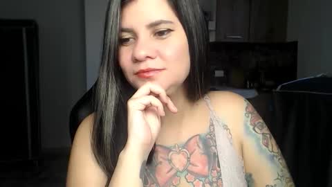 Snapshot of daniellerain chatting on February 2026 10:59:02 PM daniellerain online show from February 2026 10:59:02 PM