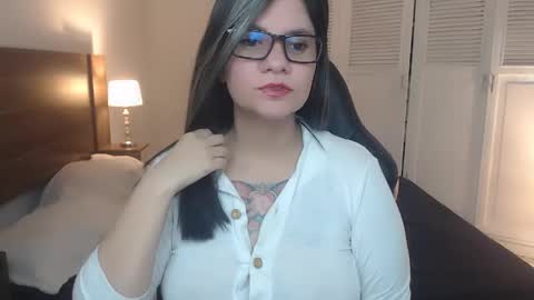 Snapshot of daniellerain chatting on April 2026 10:06:01 AM daniellerain online show from April 2026 10:06:01 AM