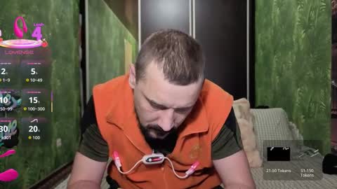 Snapshot of danielocool chatting on October 2025 07:30:01 AM DanieloCool online show from October 2025 07:30:01 AM