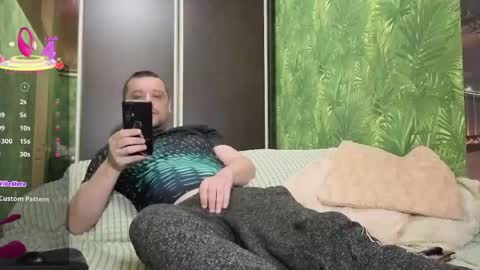 Snapshot of danielocool chatting on April 2026 06:36:01 AM DanieloCool online show from April 2026 06:36:01 AM