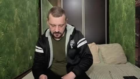 Snapshot of danielocool chatting on April 2026 07:06:02 AM DanieloCool online show from April 2026 07:06:02 AM