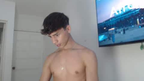 Snapshot of daniels_cruz chatting on June 2026 03:08:02 AM Daniels Cruz online show from June 2026 03:08:02 AM