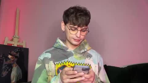 danieltuckerr online show from March 2026 07:20:02 PM