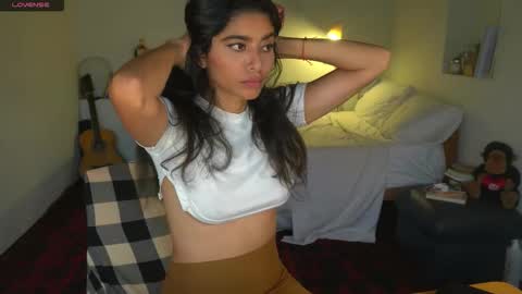 Snapshot of daniisla chatting on March 2026 09:45:01 PM danalle .. online show from March 2026 09:45:01 PM