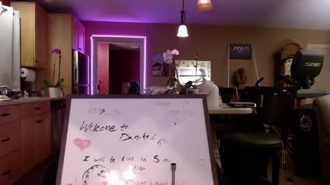 Snapshot of danikawhite69 chatting on December 2024 08:06:02 AM DanikaWhite69 online show from December 2024 08:06:02 AM