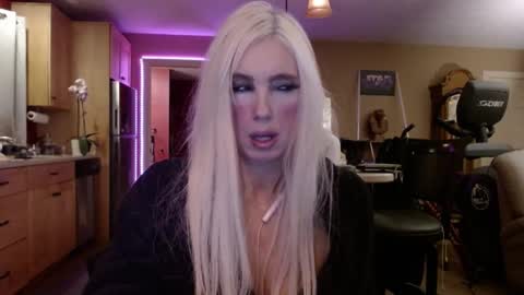 Snapshot of danikawhite69 chatting on January 2025 09:08:01 AM DanikaWhite69 online show from January 2025 09:08:01 AM