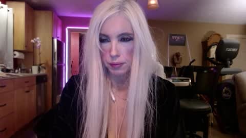 Snapshot of danikawhite69 chatting on January 2025 10:23:02 AM DanikaWhite69 online show from January 2025 10:23:02 AM