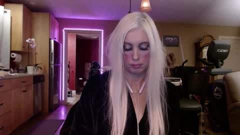 Snapshot of danikawhite69 chatting on January 2025 08:18:02 AM DanikaWhite69 online show from January 2025 08:18:02 AM