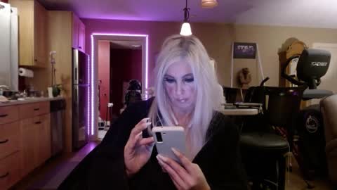 Snapshot of danikawhite69 chatting on February 2025 07:13:02 AM DanikaWhite69 online show from February 2025 07:13:02 AM