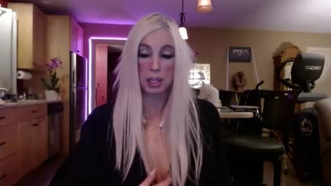 Snapshot of danikawhite69 chatting on February 2025 10:17:02 AM DanikaWhite69 online show from February 2025 10:17:02 AM