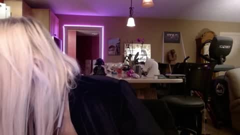 Snapshot of danikawhite69 chatting on February 2025 08:37:02 AM DanikaWhite69 online show from February 2025 08:37:02 AM