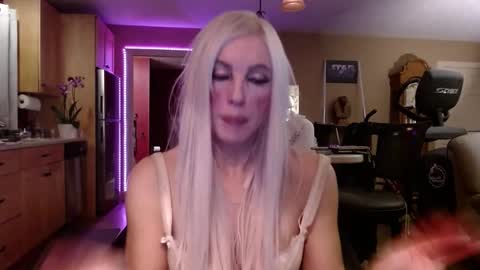 Snapshot of danikawhite69 chatting on March 2025 05:42:02 AM DanikaWhite69 online show from March 2025 05:42:02 AM