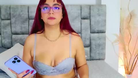 Snapshot of daninianderson chatting on January 2026 02:50:01 AM daninianderson online show from January 2026 02:50:01 AM
