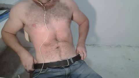 Dani Oli online show from November 2025 10:31:02 PM