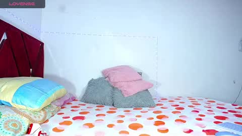 danisabrownn online show from December 2024 12:34:02 PM