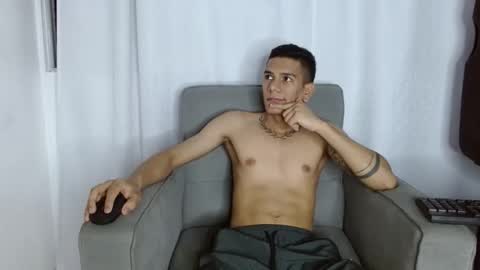 Snapshot of danisex_1 chatting on April 2026 01:47:02 AM danisex_1 online show from April 2026 01:47:02 AM