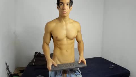 Snapshot of danisus chatting on January 2026 01:59:02 PM Danisus online show from January 2026 01:59:02 PM