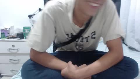 Snapshot of danivoyeur21 chatting on March 2026 09:23:01 PM daniel segura online show from March 2026 09:23:01 PM