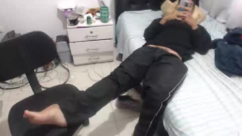 Snapshot of danivoyeur21 chatting on March 2026 09:21:02 PM daniel segura online show from March 2026 09:21:02 PM