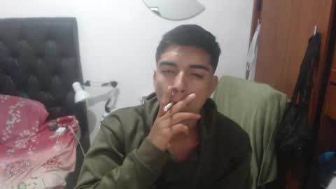 Snapshot of danivoyeur21 chatting on April 2026 02:12:02 AM daniel segura online show from April 2026 02:12:02 AM