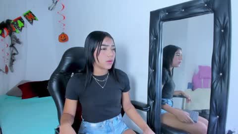 Snapshot of danka_smith chatting on October 2025 05:39:02 AM danka_smith online show from October 2025 05:39:02 AM