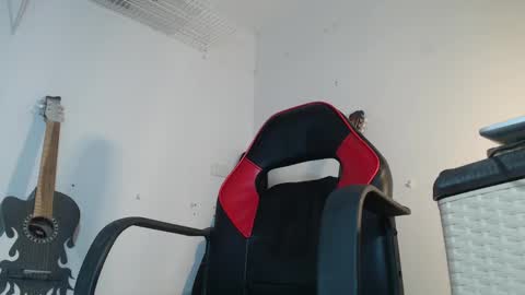 dann hill1 online show from February 2025 10:09:01 PM