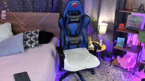 Dannacastle online show from February 2025 05:23:01 AM