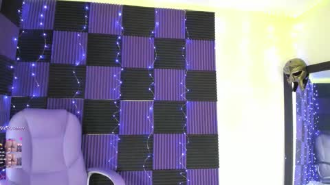 Snapshot of danna__castle chatting on March 2026 06:19:02 AM Dannacastle online show from March 2026 06:19:02 AM