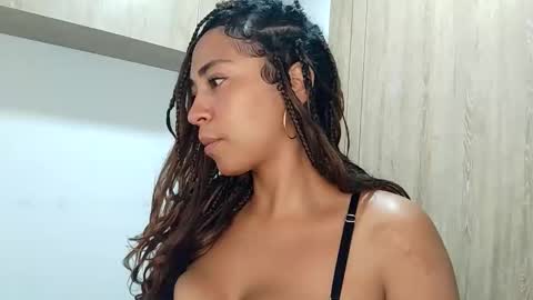 Snapshot of danna__ross chatting on April 2026 12:56:01 AM Danna Ross online show from April 2026 12:56:01 AM