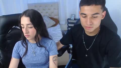 Snapshot of danna_and_joshua chatting on April 2026 07:44:02 PM Danna-Josh online show from April 2026 07:44:02 PM