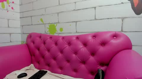 Snapshot of danna_greyyy chatting on March 2026 11:43:02 AM Danna Greyyy online show from March 2026 11:43:02 AM