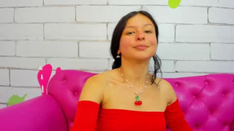 Snapshot of danna_greyyy chatting on April 2026 11:49:01 AM Danna Greyyy online show from April 2026 11:49:01 AM