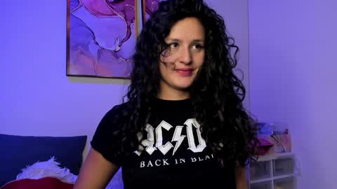 Snapshot of danna_lovs chatting on January 2025 02:11:01 PM Danna Lovs online show from January 2025 02:11:01 PM