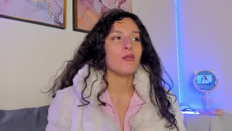 Snapshot of danna_lovs chatting on January 2025 01:49:01 PM Danna Lovs online show from January 2025 01:49:01 PM