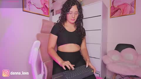 Snapshot of danna_lovs chatting on October 2025 05:34:01 PM Danna Lovs online show from October 2025 05:34:01 PM