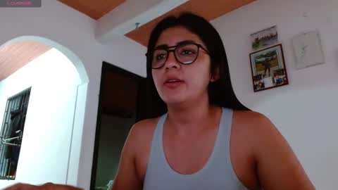 Danna online show from March 2025 09:45:02 PM