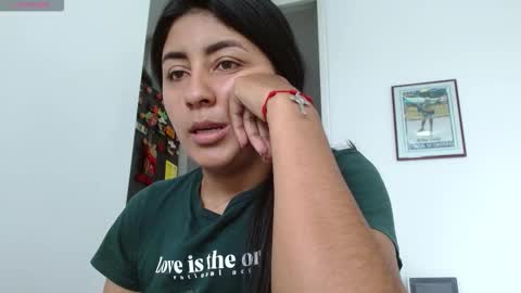 Snapshot of danna_peterson chatting on November 2025 03:57:01 PM Danna online show from November 2025 03:57:01 PM